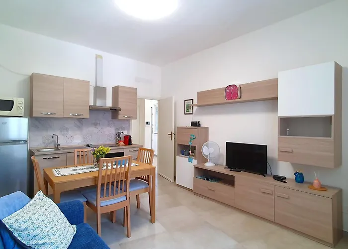 Διαμέρισμα In Near Maggiore *